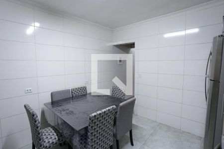 Casa à venda com 84m², 2 quartos e 2 vagasCozinha