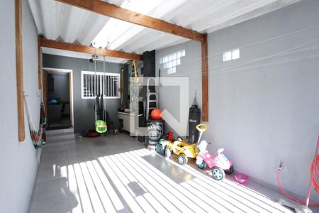 Casa à venda com 84m², 2 quartos e 2 vagasGaragem