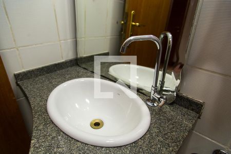 Casa à venda com 146m², 3 quartos e 2 vagas Casa à venda com 146m², 3 quartos e 2 vagasBanheiro da Suíte 2 - Detalhe