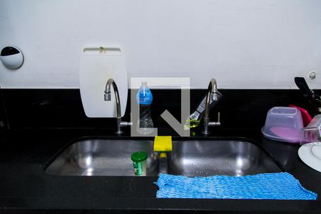 Casa à venda com 146m², 3 quartos e 2 vagas Casa à venda com 146m², 3 quartos e 2 vagasCozinha - Torneiras