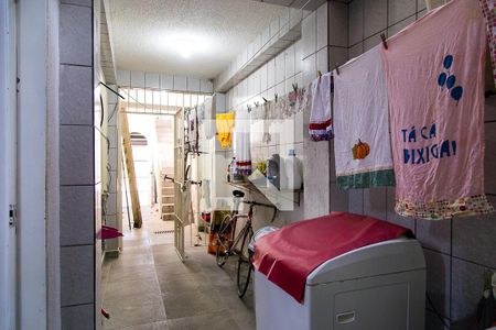 Casa à venda com 146m², 3 quartos e 2 vagas Casa à venda com 146m², 3 quartos e 2 vagasÁrea de Serviço