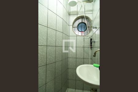 Casa à venda com 146m², 3 quartos e 2 vagas Casa à venda com 146m², 3 quartos e 2 vagasBanheiro de Serviço