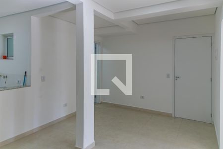 Sala e Cozinha   de apartamento para alugar com 2 quartos, 38m² em Vila Mazzei, São Paulo