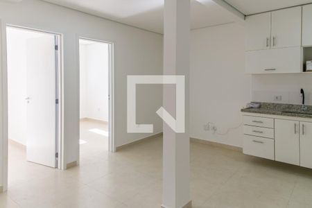 Sala e Cozinha   de apartamento para alugar com 2 quartos, 38m² em Vila Mazzei, São Paulo