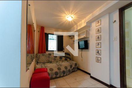 Sala de apartamento para alugar com 1 quarto, 36m² em Jardim Apipema, Salvador