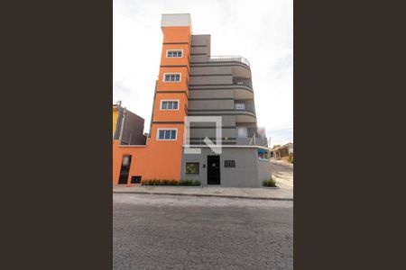 Apartamento à venda com 56m², 2 quartos e 1 vaga Apartamento à venda com 56m², 2 quartos e 1 vagaFachada