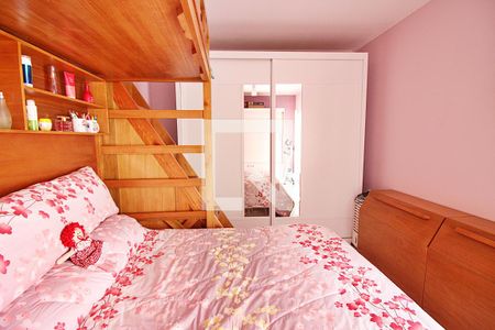 Casa à venda com 216m², 3 quartos e 2 vagasQuarto 2