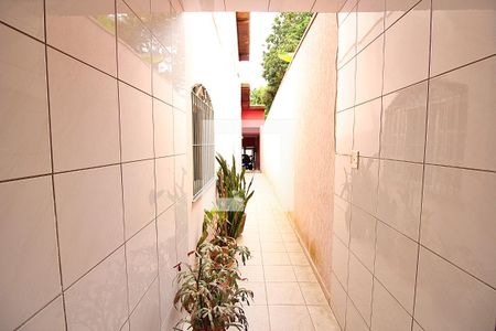 Casa à venda com 216m², 3 quartos e 2 vagasCorredor