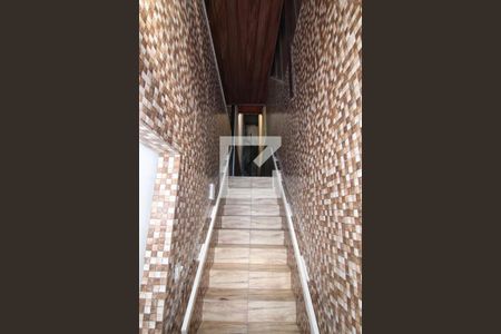 Casa à venda com 277m², 3 quartos e 2 vagasEntrada