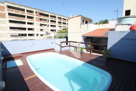 Casa à venda com 277m², 3 quartos e 2 vagasPiscina