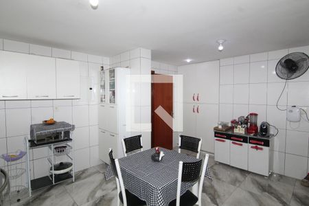 Casa à venda com 277m², 3 quartos e 2 vagasCozinha