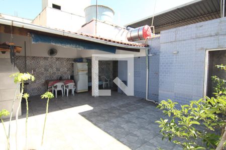 Casa à venda com 277m², 3 quartos e 2 vagasTerraço