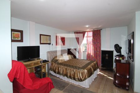 Casa à venda com 277m², 3 quartos e 2 vagasSuíte 1