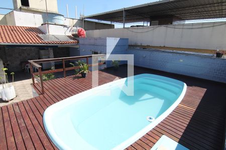 Casa à venda com 277m², 3 quartos e 2 vagasPiscina