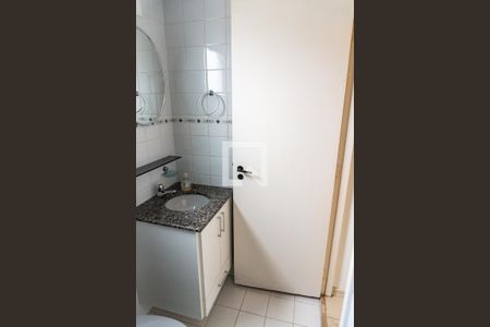 Apartamento à venda com 63m², 2 quartos e 1 vaga Apartamento à venda com 63m², 2 quartos e 1 vagaBanheiro