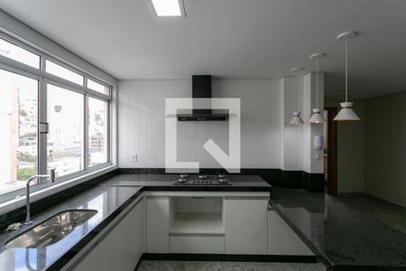 Apartamento à venda com 70m², 2 quartos e 2 vagasCozinha