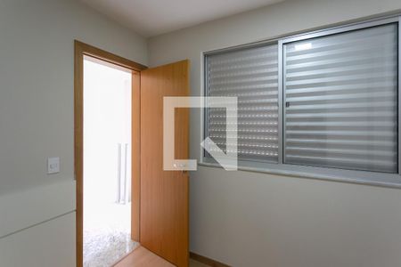 Apartamento à venda com 70m², 2 quartos e 2 vagasQuarto 2 - Suíte