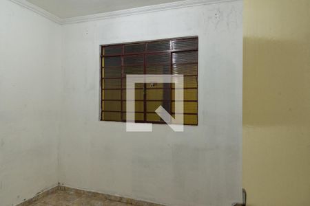 Casa à venda com 193m², 6 quartos e 2 vagas Casa à venda com 193m², 6 quartos e 2 vagasQuarto