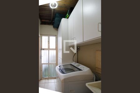 Casa à venda com 110m², 3 quartos e 1 vagaÁrea de Serviço