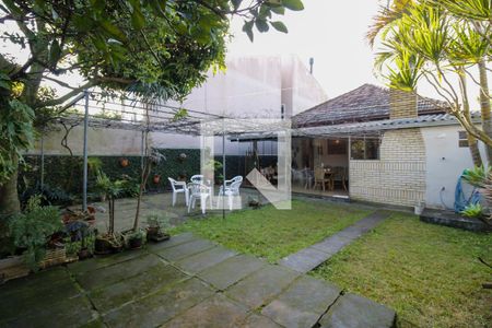 Casa à venda com 110m², 3 quartos e 1 vagaQuintal