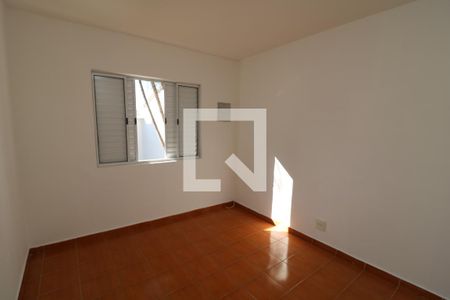 Quarto de casa para alugar com 2 quartos, 69m² em Vila Santa Clara, São Paulo