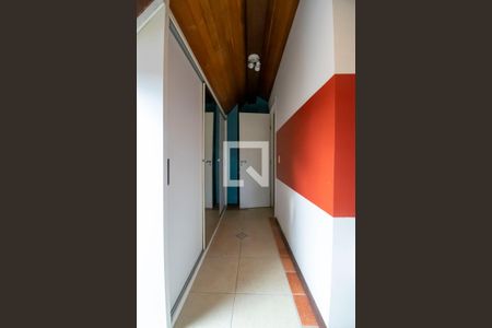 Casa de condomínio à venda com 150m², 3 quartos e 2 vagasCorredor