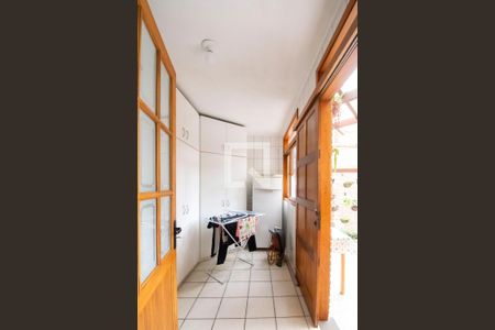 Casa de condomínio à venda com 150m², 3 quartos e 2 vagasCozinha e Área de Serviço