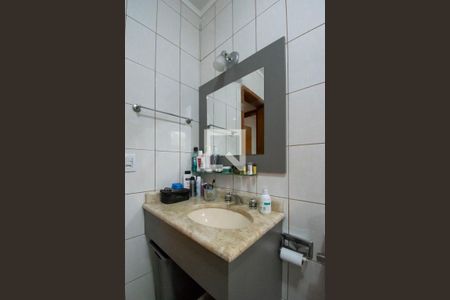 Casa de condomínio à venda com 150m², 3 quartos e 2 vagasBanheiro