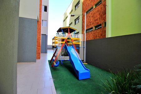 Apartamento à venda com 98m², 3 quartos e 2 vagasÁrea Comum - Playground
