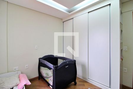 Apartamento à venda com 98m², 3 quartos e 2 vagasQuarto 3