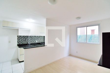 Sala de apartamento para alugar com 2 quartos, 45m² em Jardim Elizabete, Taboão da Serra