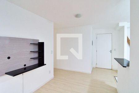 Sala de apartamento para alugar com 2 quartos, 45m² em Jardim Elizabete, Taboão da Serra