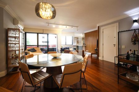 Sala de apartamento para alugar com 4 quartos, 142m² em Itaim Bibi, São Paulo