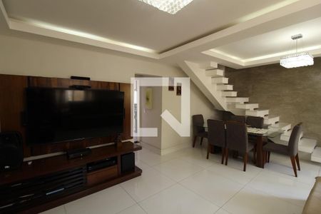 Sala de casa à venda com 4 quartos, 230m² em Vargem Pequena, Rio de Janeiro