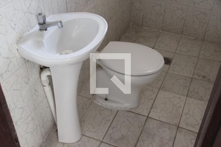 Banheiro de casa para alugar com 1 quarto, 50m² em Jardim do Engenho, Cotia