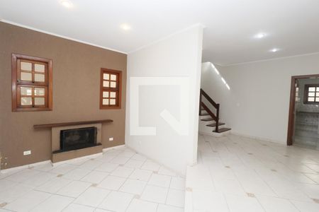 Sala 1 de casa para alugar com 4 quartos, 258m² em Vila São Paulo, São Paulo