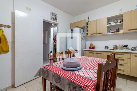 Casa à venda com 129m², 2 quartos e 2 vagas Casa à venda com 129m², 2 quartos e 2 vagasCozinha