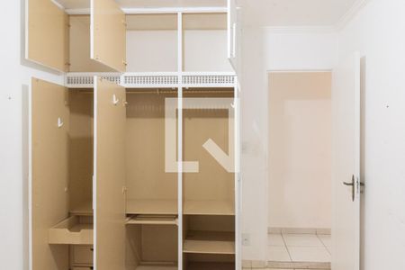 Quarto 1 - Armários de apartamento para alugar com 2 quartos, 57m² em Jardim Pauliceia, Campinas