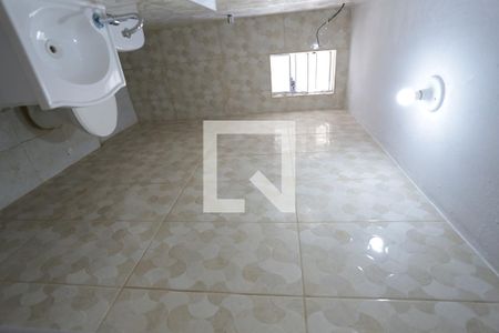 Banheiro de casa para alugar com 1 quarto, 30m² em Jardim Nordeste, São Paulo