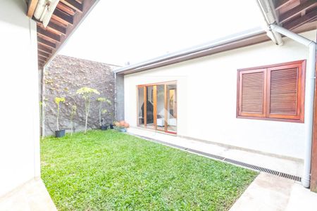 Casa à venda com 380m², 4 quartos e 5 vagasChurrasqueira e quintal