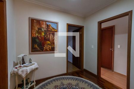 Casa à venda com 380m², 4 quartos e 5 vagasHall