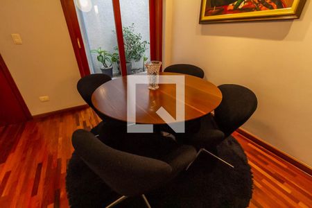 Casa à venda com 380m², 4 quartos e 5 vagasSala de Jogos