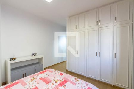 Casa à venda com 380m², 4 quartos e 5 vagasSuíte 1