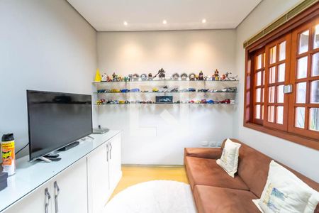 Casa à venda com 380m², 4 quartos e 5 vagasEscritório