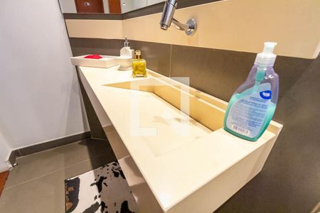 Casa à venda com 380m², 4 quartos e 5 vagasLavabo