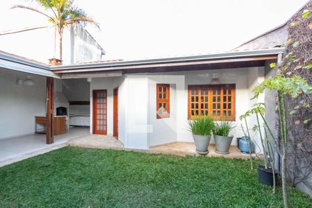 Casa à venda com 380m², 4 quartos e 5 vagasVista da Sala de Lareira