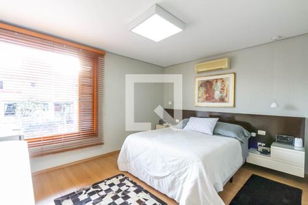 Casa à venda com 380m², 4 quartos e 5 vagasSuíte 3