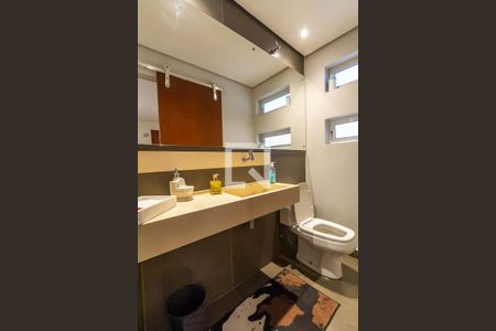 Casa à venda com 380m², 4 quartos e 5 vagasLavabo