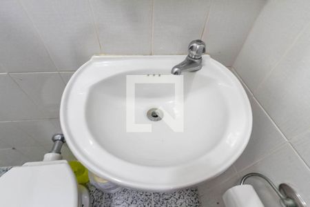 Casa à venda com 380m², 4 quartos e 5 vagasBanheiro de serviço