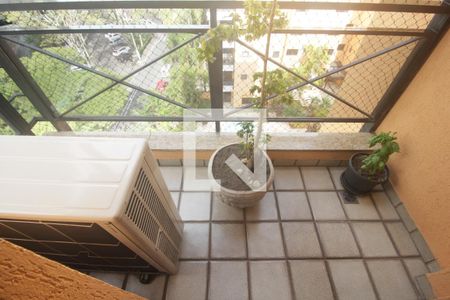 Apartamento à venda com 200m², 4 quartos e 4 vagasVaranda